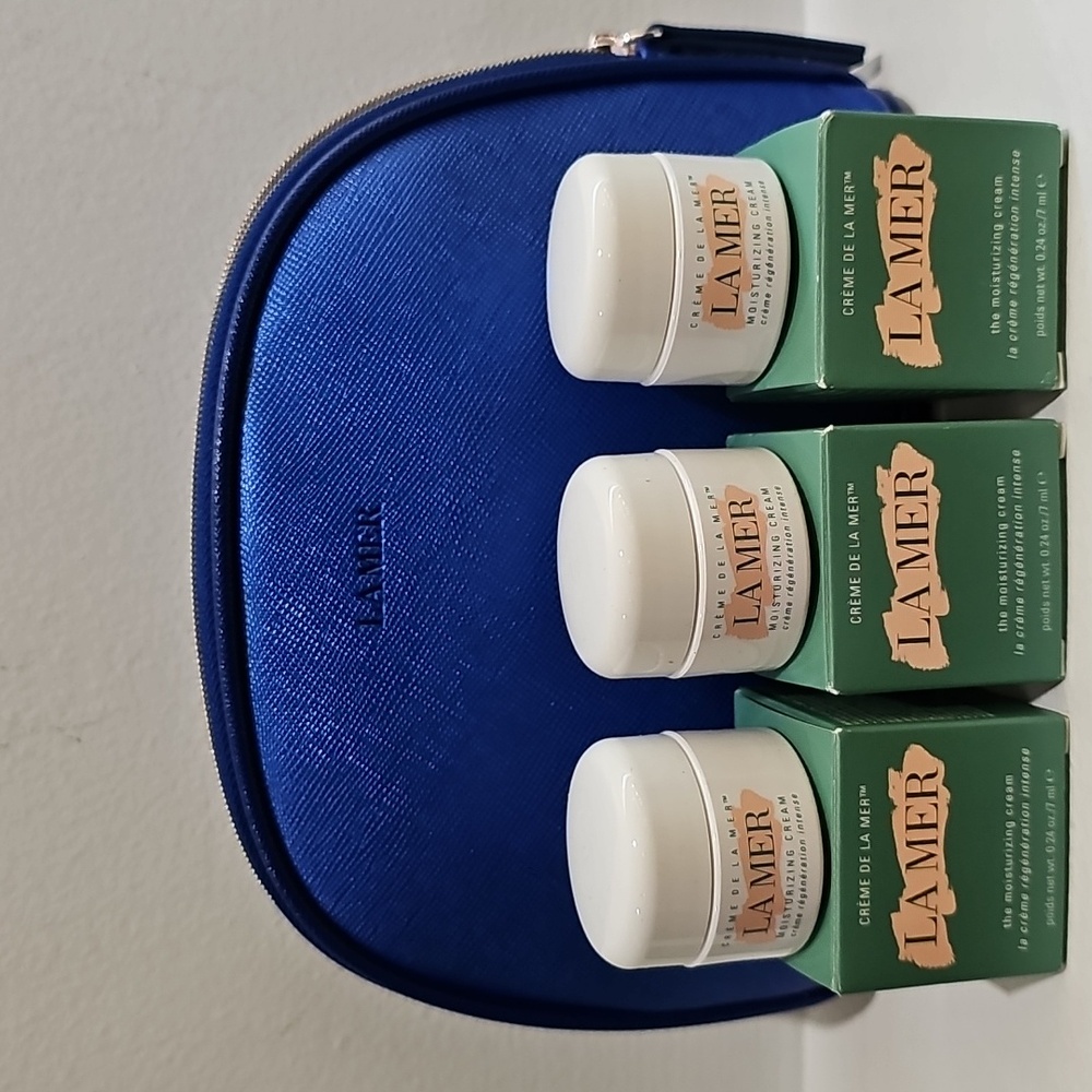 CREME DE LA MER THE MOISTURIZING CREAM & LA MER COSMETICS BAG